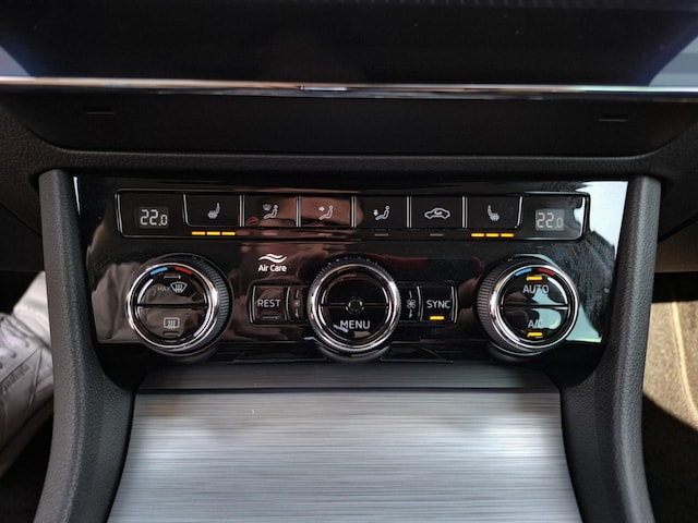 Skoda Superb 2.0 TDI Ambition Combi