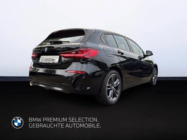 BMW 118 118i Sedan Sport Line