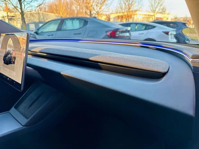 Tesla Model 3 AWD Long Range