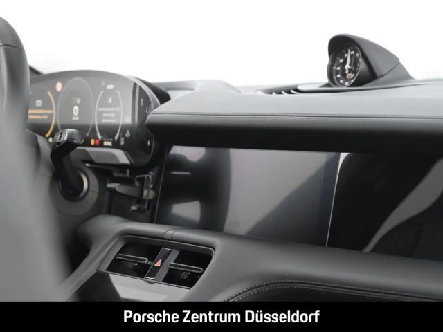 Porsche Taycan 4S Cross Turismo