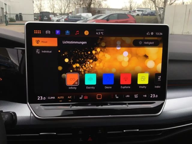 Volkswagen Golf 2.0 TDI DSG Golf VIII