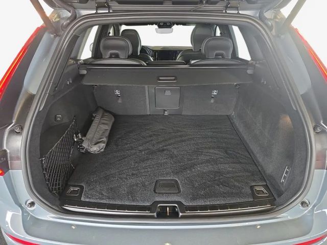 Volvo XC60 Dark Plus