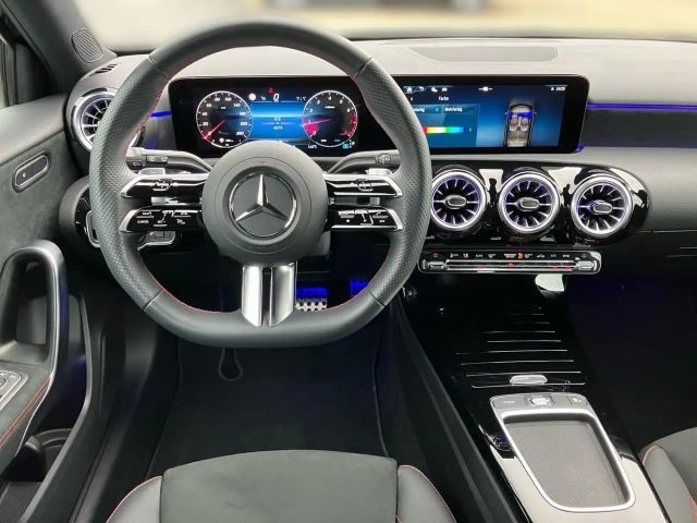 Mercedes-Benz A 200 AMG Line