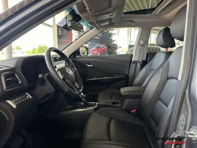 SsangYong Tivoli Sapphire