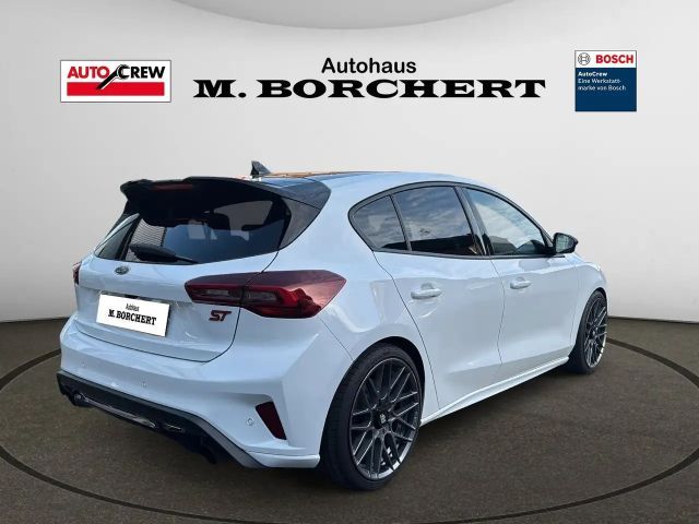 Ford Focus Limited ST Line