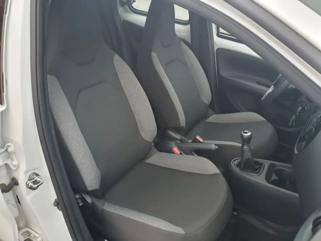 Toyota Aygo X Hatchback Play X-play