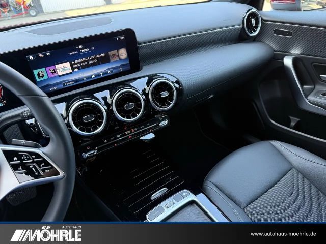 Mercedes-Benz A 200 Progressive