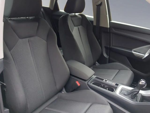 Audi Q3 1.5 TFSI S-Tronic