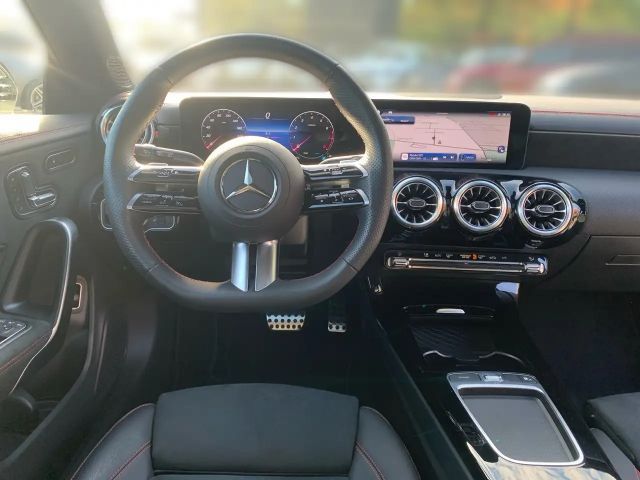 Mercedes-Benz CLA 180 AMG Line Shooting Brake