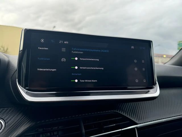 Peugeot 2008 Allure Pack EAT8 PureTech