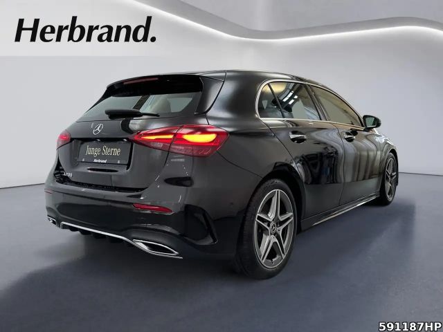 Mercedes-Benz A 200 AMG Line