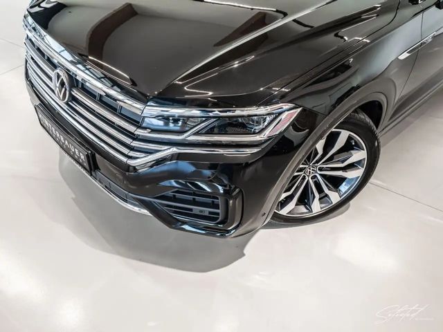 Volkswagen Touareg 4Motion R-Line