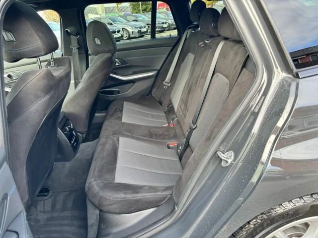 BMW 320 320i M-Sport Touring