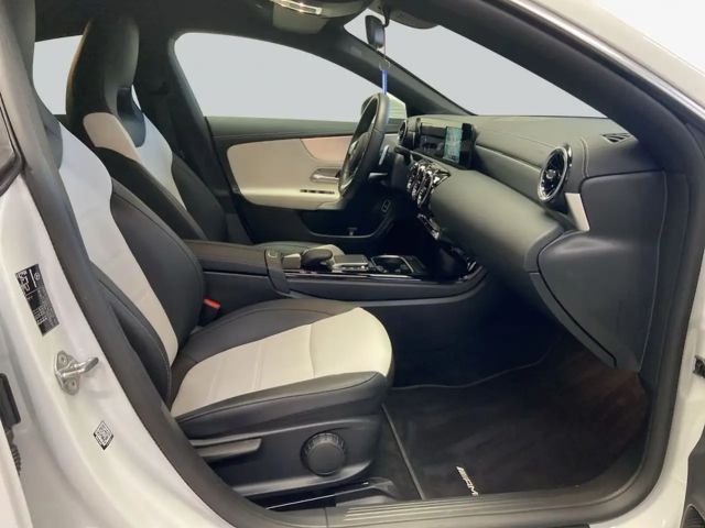 Mercedes-Benz CLA 250 Coupé