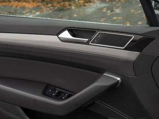 Volkswagen Passat 2.0 TDI Business DSG Variant