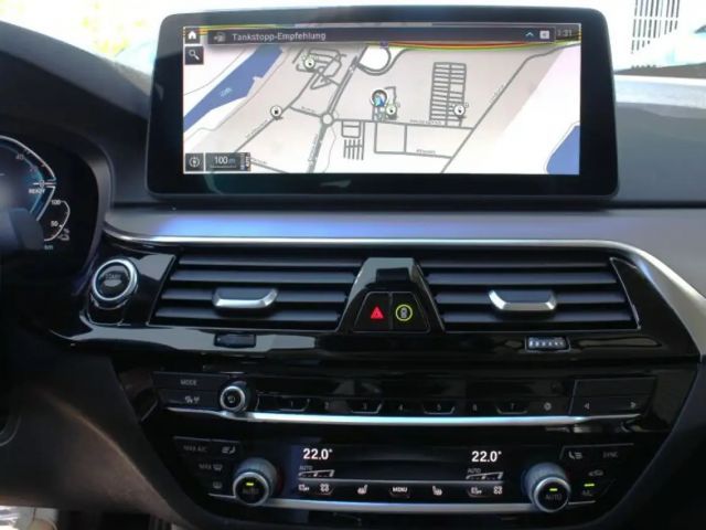 BMW 530 530e Sedan