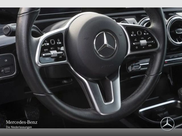 Mercedes-Benz A 180 Progressive