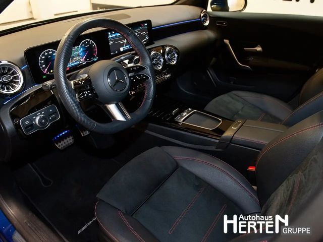 Mercedes-Benz A 180 AMG Line