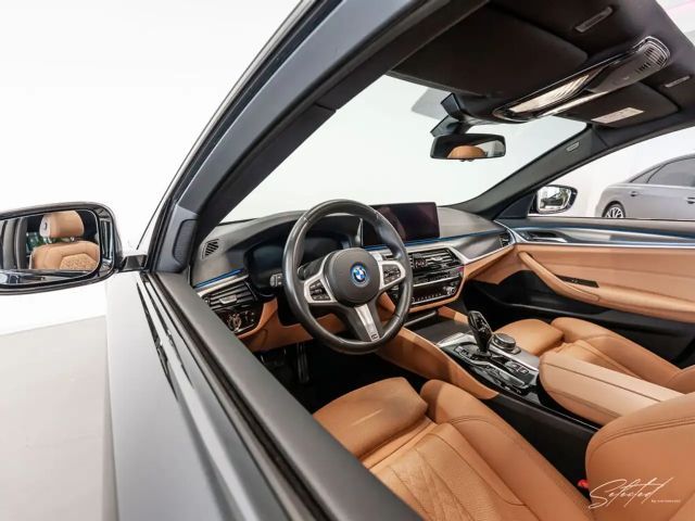 BMW 530 530e M-Sport Sedan xDrive