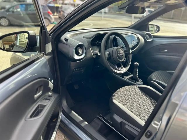 Toyota Aygo X 1,0l Teamplayer CVT ACC SHZ Kamera Spurhalteass. A