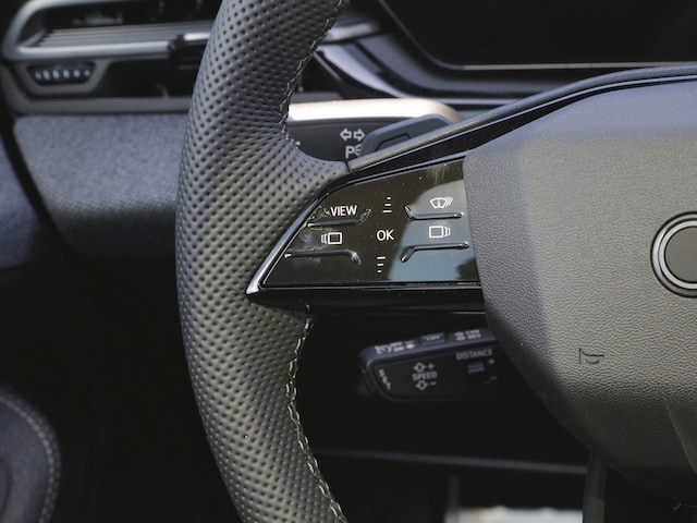 Audi A6 Avant Quattro S-Tronic