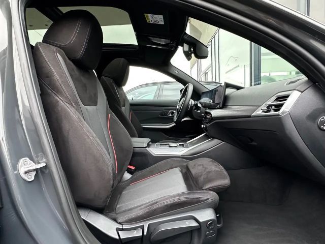 BMW 330 330d M-Sport Touring xDrive