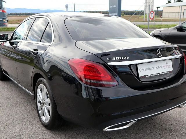 Mercedes-Benz C 300 AVANTGARDE Sedan