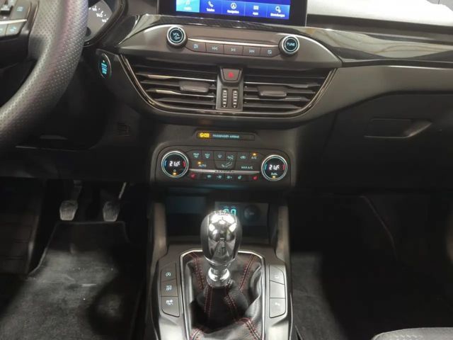 Ford Focus EcoBoost ST Line Wagon