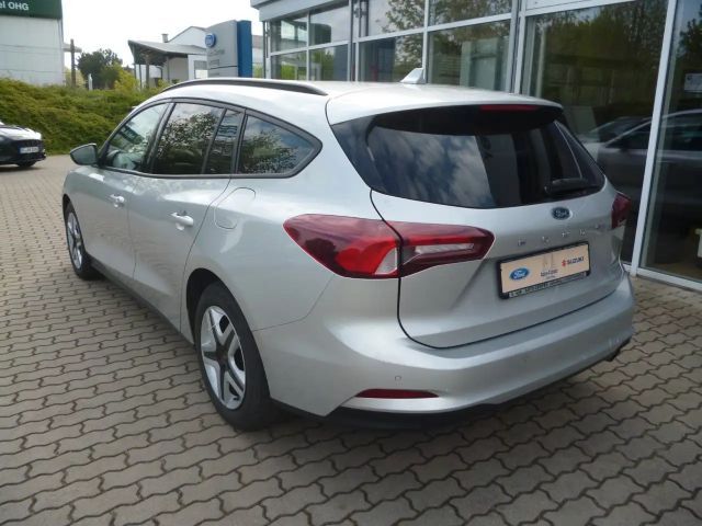 Ford Focus Cool & Connect Wagon