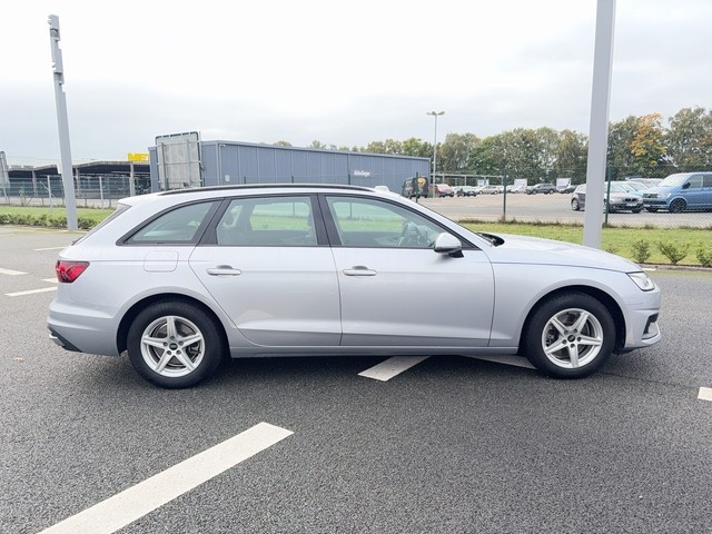 Audi A4 30 TDI Avant S-Tronic