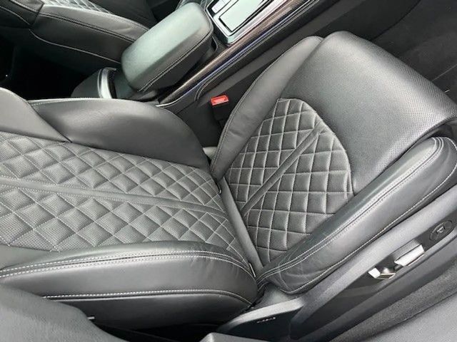 Audi SQ8 4.0 TFSI Competition Quattro