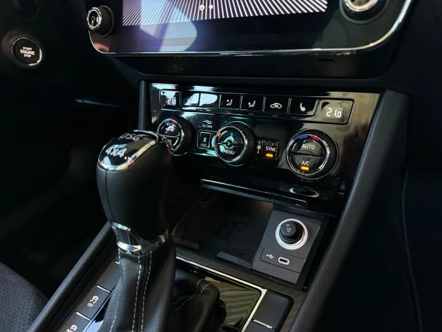 Skoda Superb 4x4 Combi Sportline