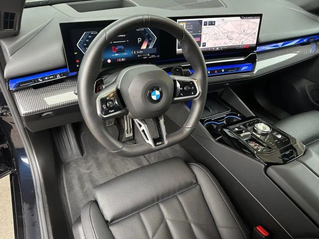 BMW 520 520d M-Sport Sedan