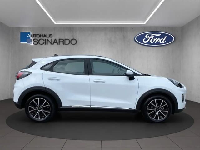 Ford Puma EcoBoost Titanium