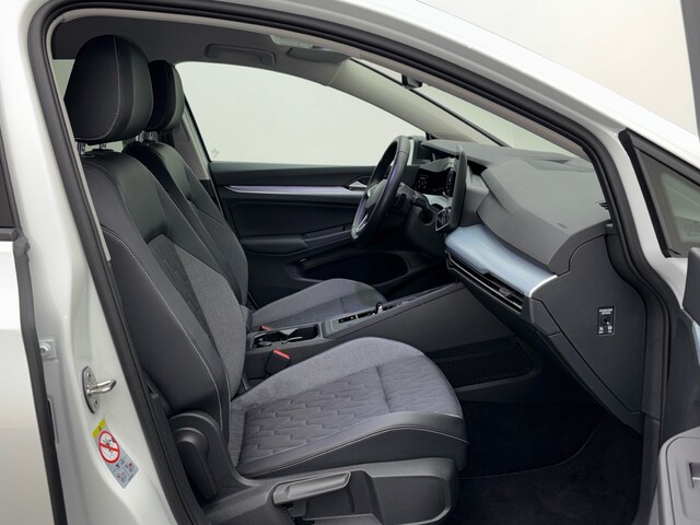 Volkswagen Golf 1.5 eTSI DSG Golf VIII Variant