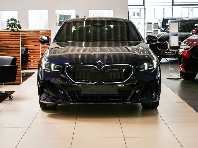 BMW i5 M-Sport Sedan eDrive40