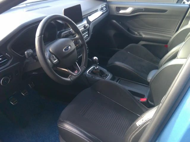 Ford Focus ST Line Wagon