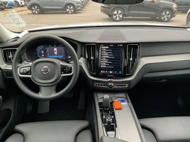 Volvo XC60 AWD Dark Plus