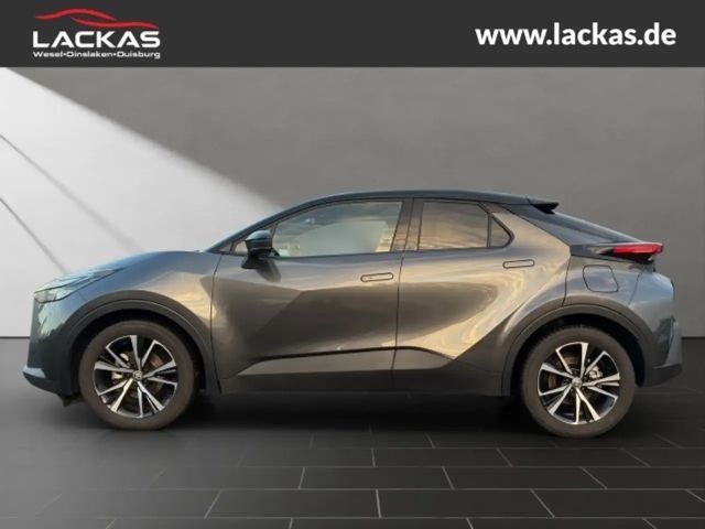 Toyota C-HR Team D