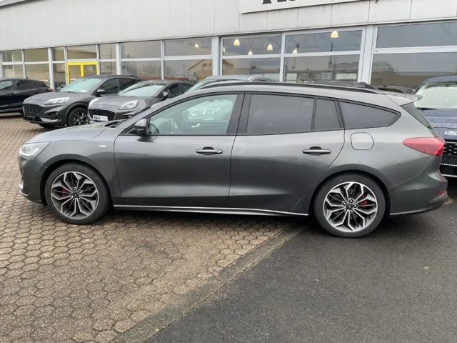Ford Focus ST Line Wagon