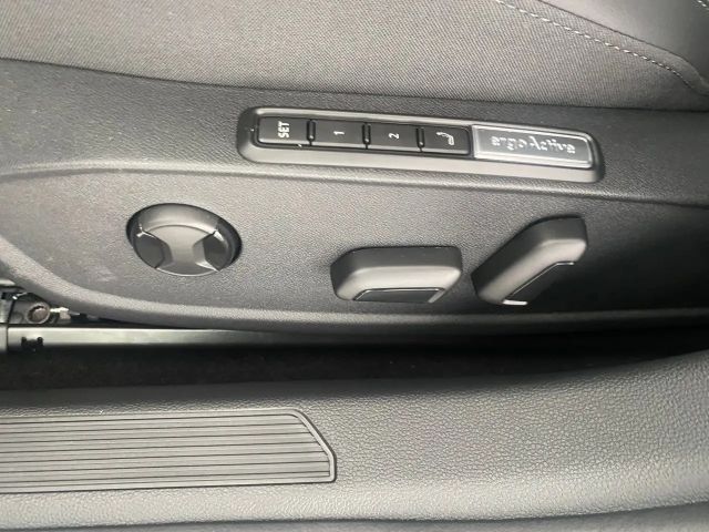 Volkswagen Golf DSG eHybrid