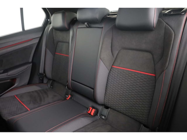 Volkswagen Golf 2.0 TSI