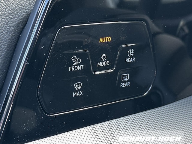 Volkswagen Golf 1.5 eTSI Style