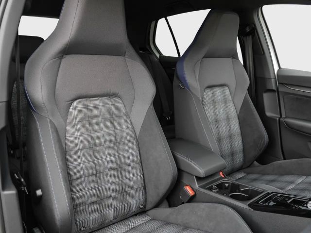 Volkswagen Golf GTE Golf VIII IQ.Drive