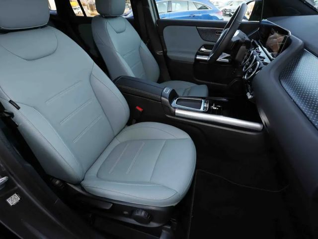 Mercedes-Benz GLA 180 Progressive