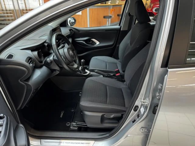 Toyota Yaris Hatchback Team D