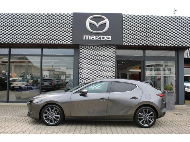 Mazda 3 Exclusive-line