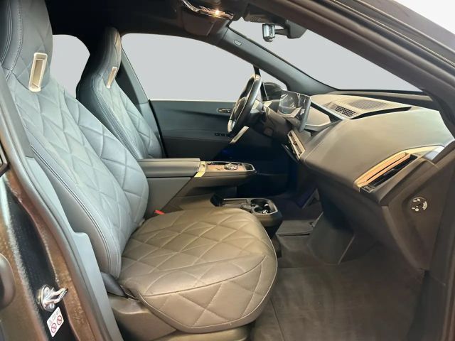 BMW iX xDrive40