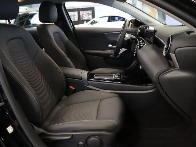 Mercedes-Benz A 180 Progressive