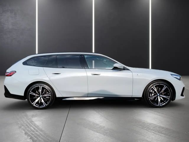 BMW 540 540d M-Sport Touring xDrive